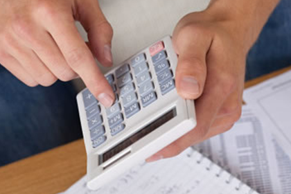 秭归讨债公司:信用卡逾期十万多无力偿还，面临拘留风险？